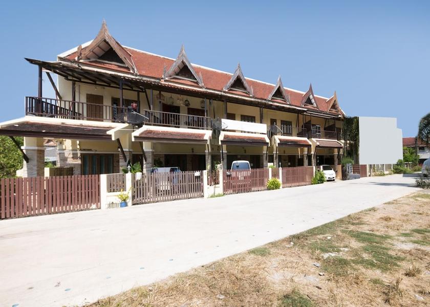 Phuket Province Thep Krasattri Exterior Detail