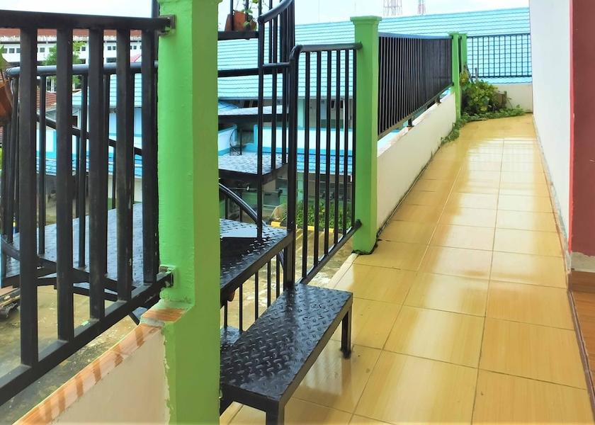  Pontianak Exterior Detail