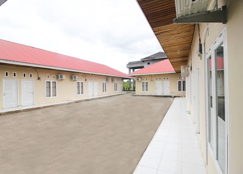 Riau Mandau Exterior Detail