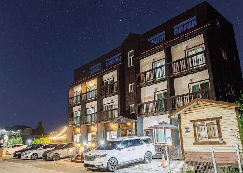 Gyeonggi Hwaseong Exterior Detail