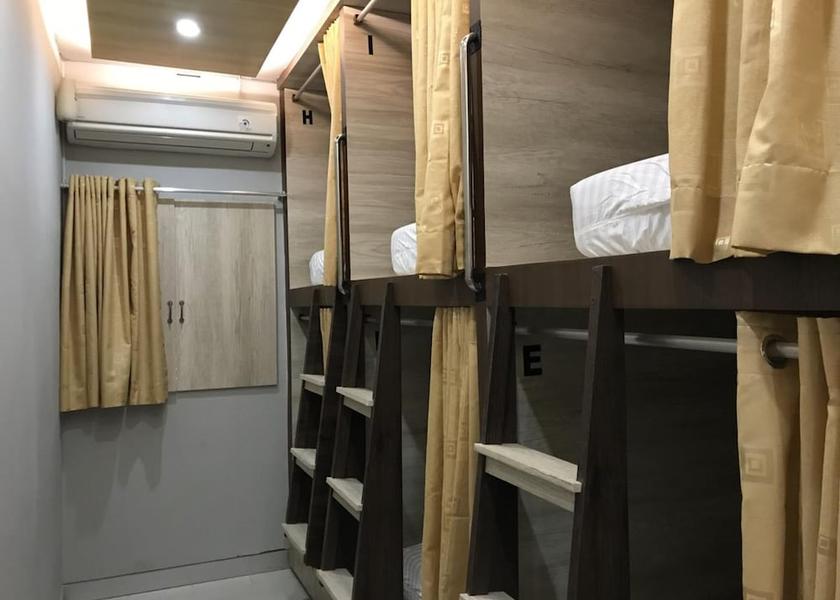  Pontianak Room