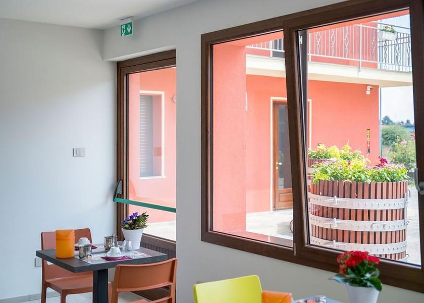 Piedmont Cervasca Breakfast Area