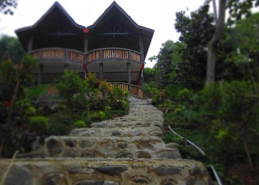  Bukit Lawang Exterior Detail