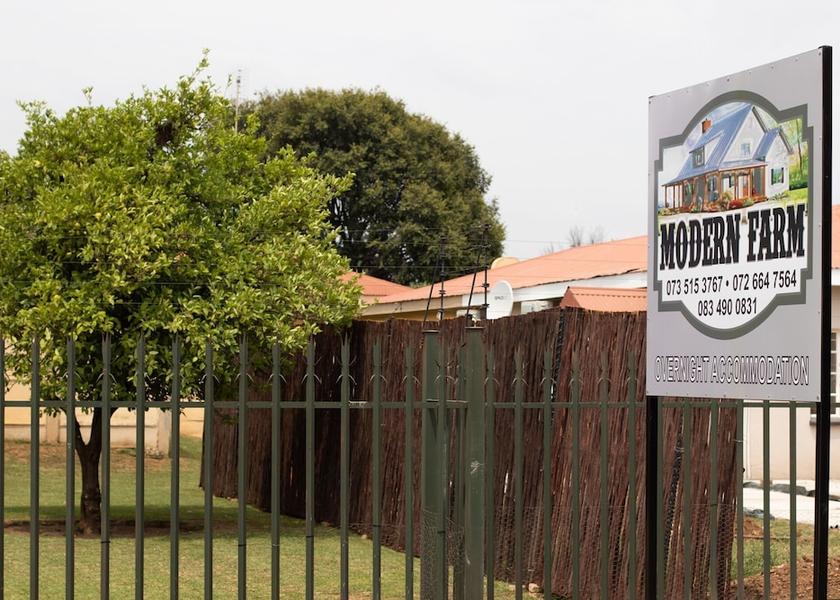 North West Lichtenburg Exterior Detail