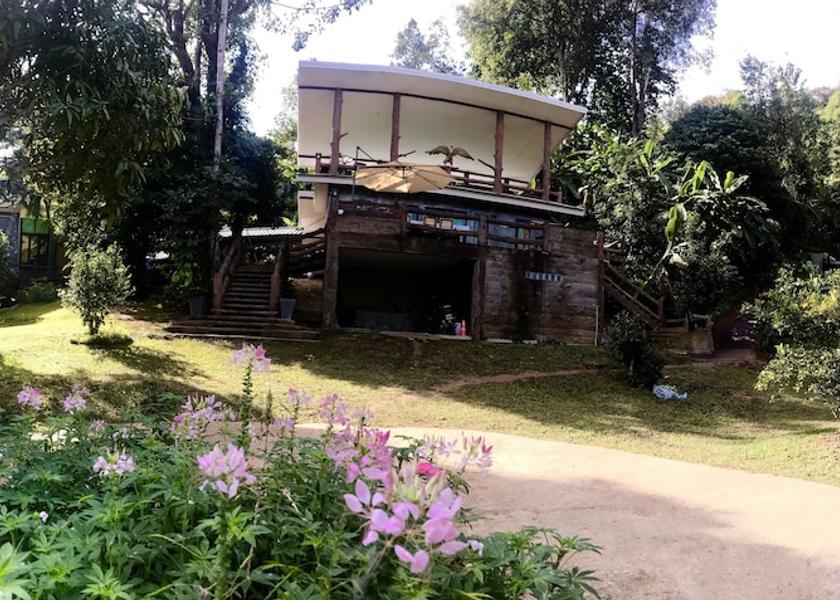 Chiang Mai Province Mae Taeng Facade