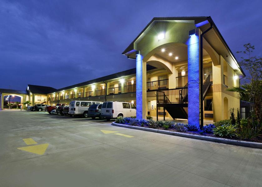 Louisiana Lake Charles Hotel Exterior