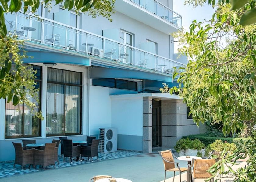 Western Greece Aigialeia Outdoor Dining