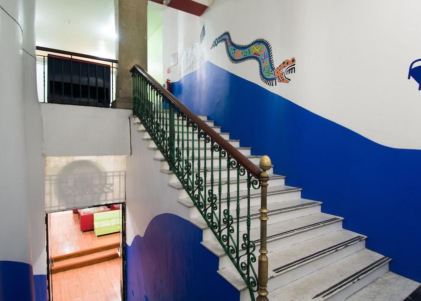  Mexico City Staircase