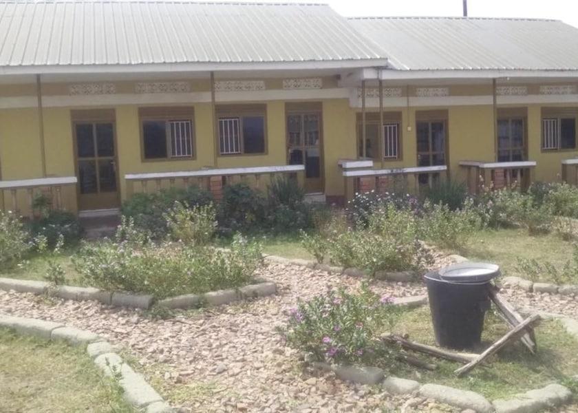  Kasese Exterior Detail