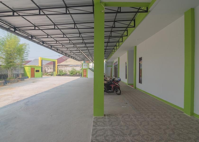  Singkawang Exterior Detail