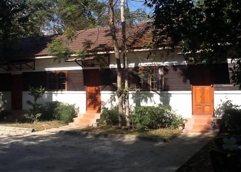 Roi Et Roi Et Exterior Detail