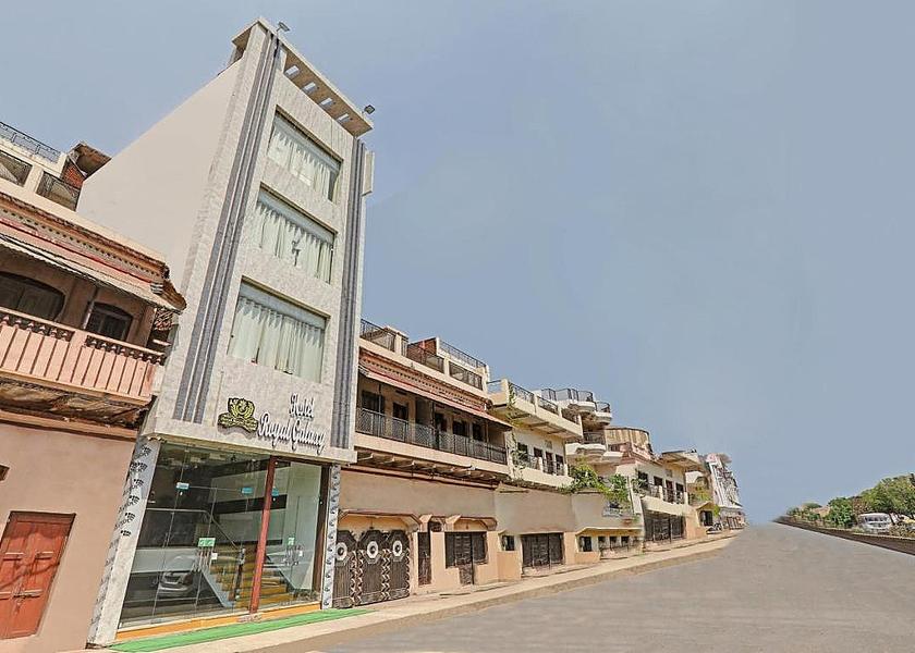Uttar Pradesh Prayagraj Hotel Exterior