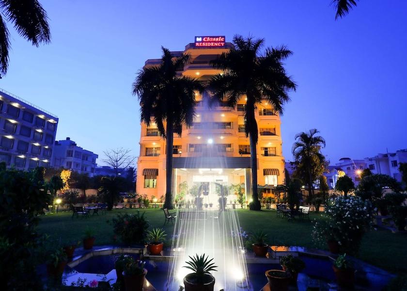 Front of property - evening/night