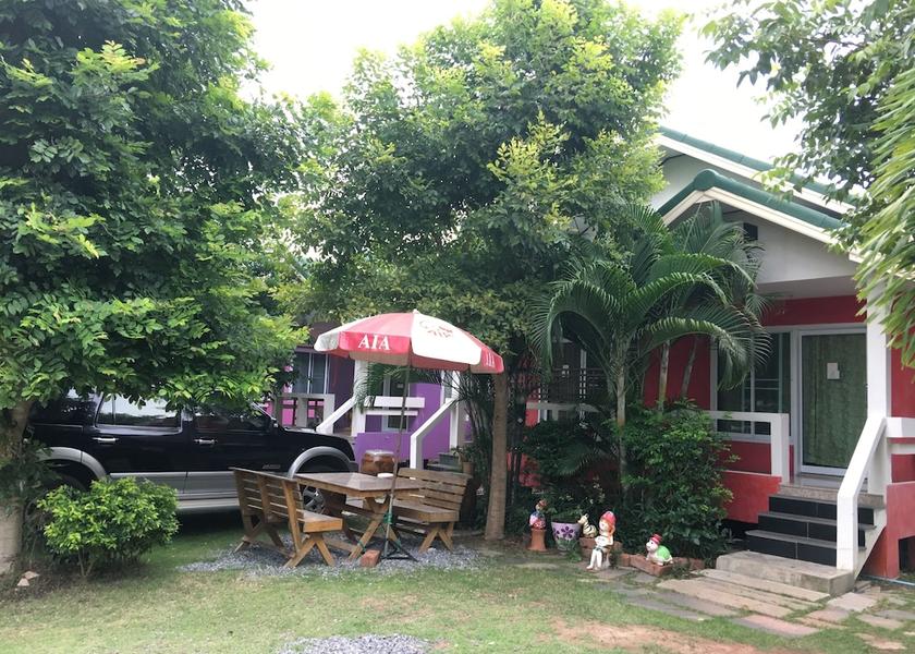 Nakhon Ratchasima Sung Noen Exterior Detail