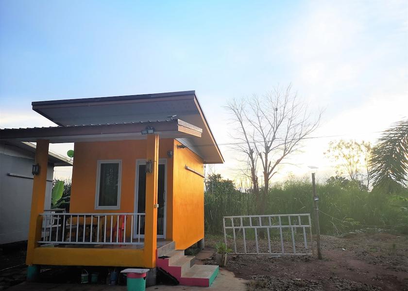 Nakhon Ratchasima Sung Noen Exterior Detail