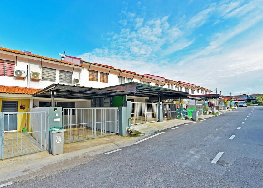 Johor Segamat Exterior Detail