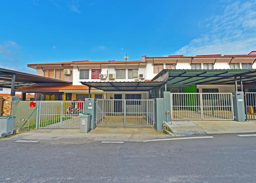 Johor Segamat Primary image