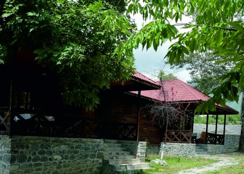  Sheki Exterior Detail