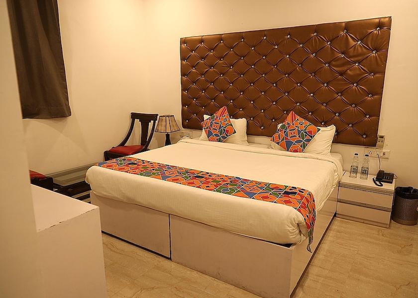 Delhi Delhi Room
