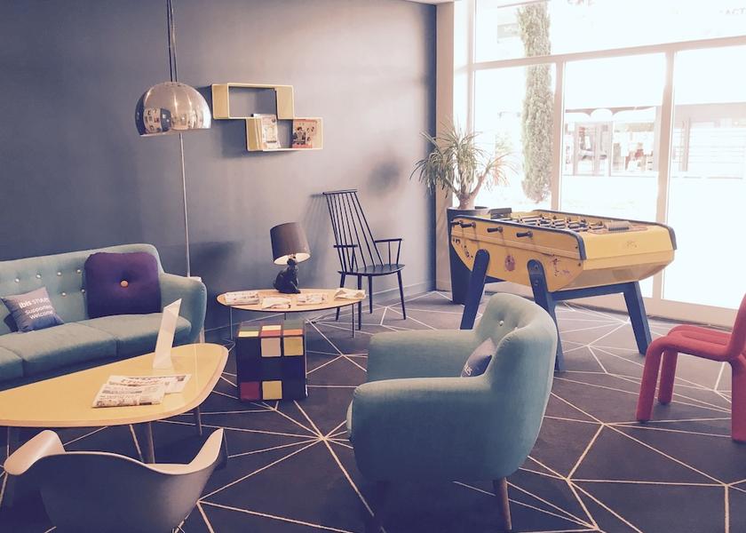 Auvergne-Rhone-Alpes Roanne Reception