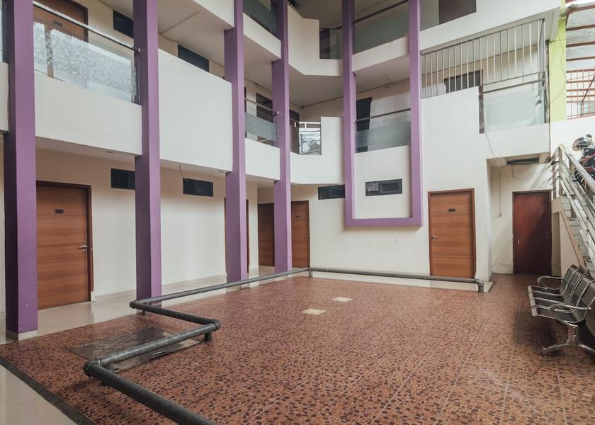  Ambon Interior Entrance