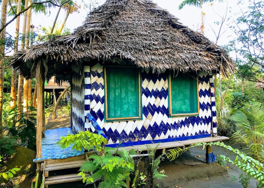  Tanna Island Exterior Detail