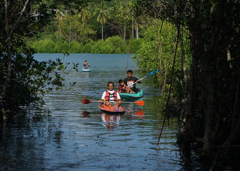 West Nusa Tenggara Gili Gede Sports and activities