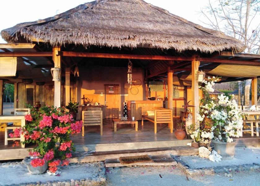  Gili Gede Exterior Detail