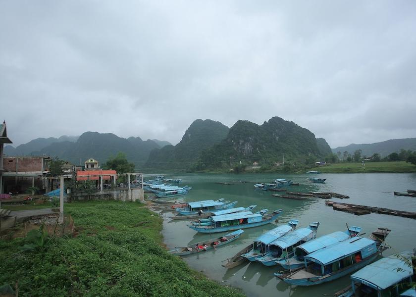 Quang Binh Bo Trach Facade