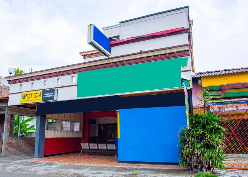 Central Java Cilacap Exterior Detail