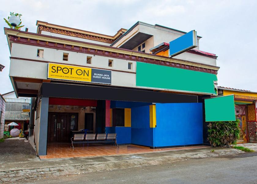 Central Java Cilacap Exterior Detail