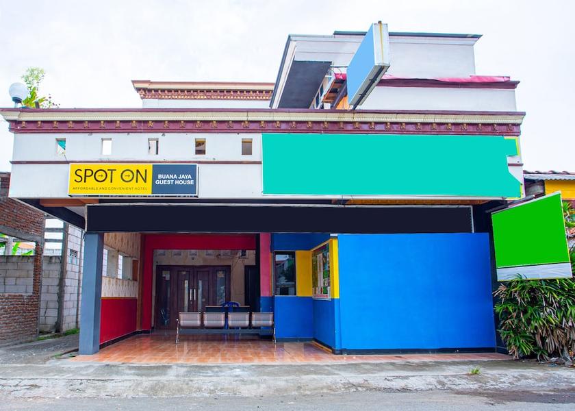 Central Java Cilacap Exterior Detail