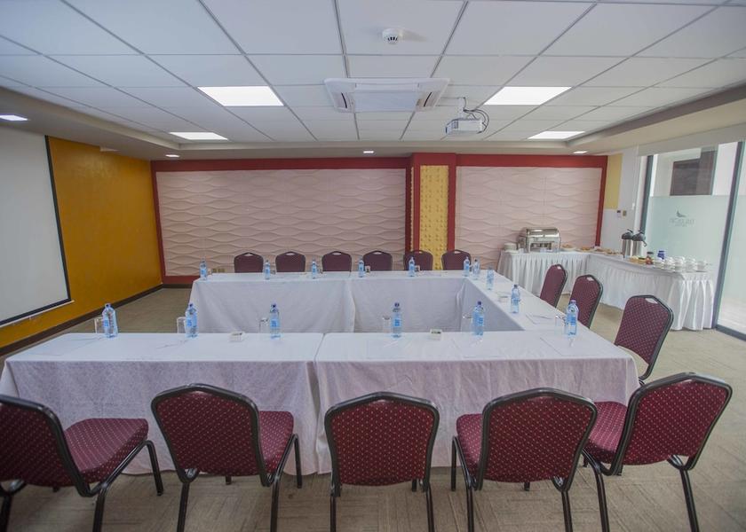  Nairobi Meeting Room