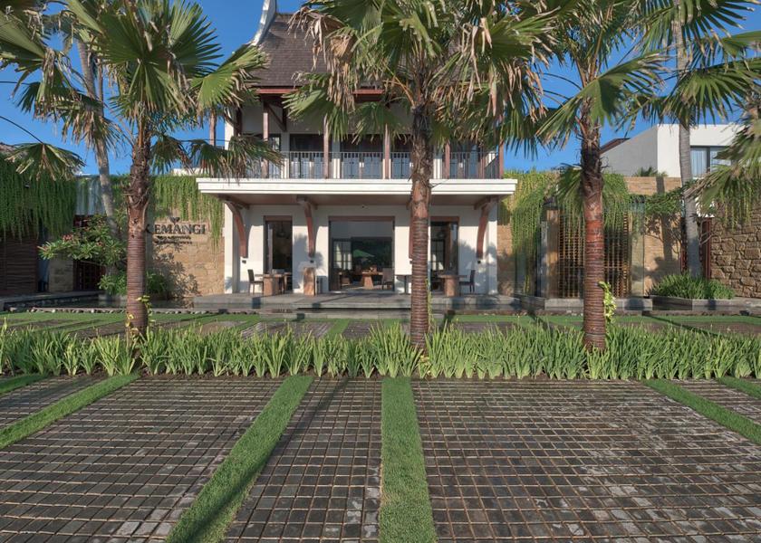 West Nusa Tenggara Kuta Entrance