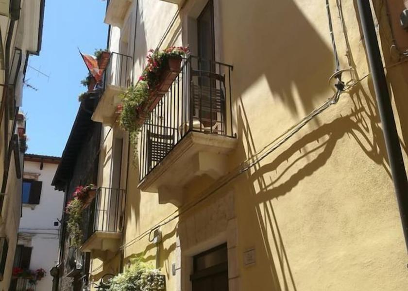 Abruzzo Sulmona Entrance