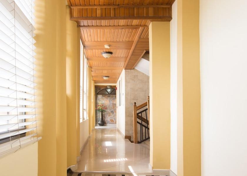  Accra Interior Entrance