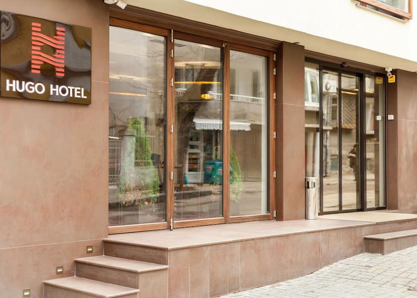  Varna Exterior Detail