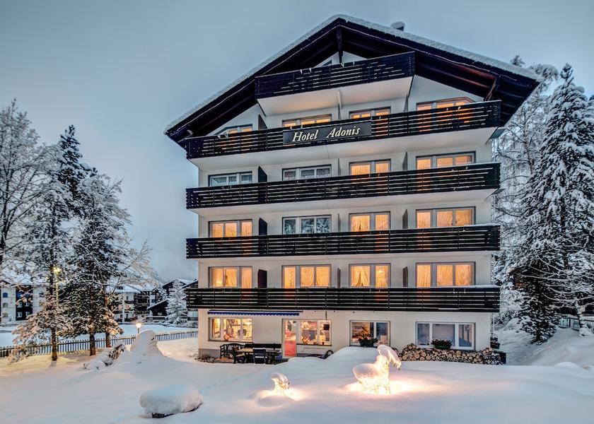 Valais Zermatt Front of property - evening/night