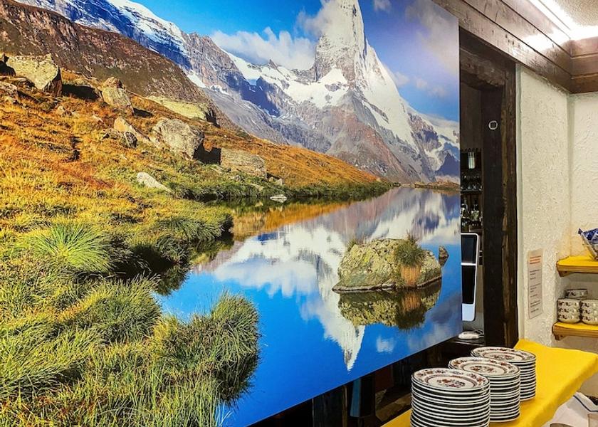 Valais Zermatt Breakfast area