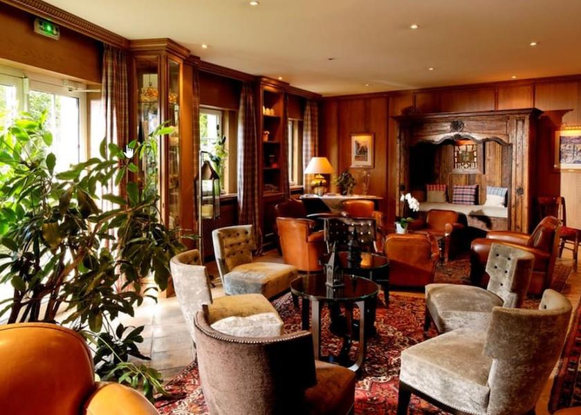 Grand Est Ottrott Lobby