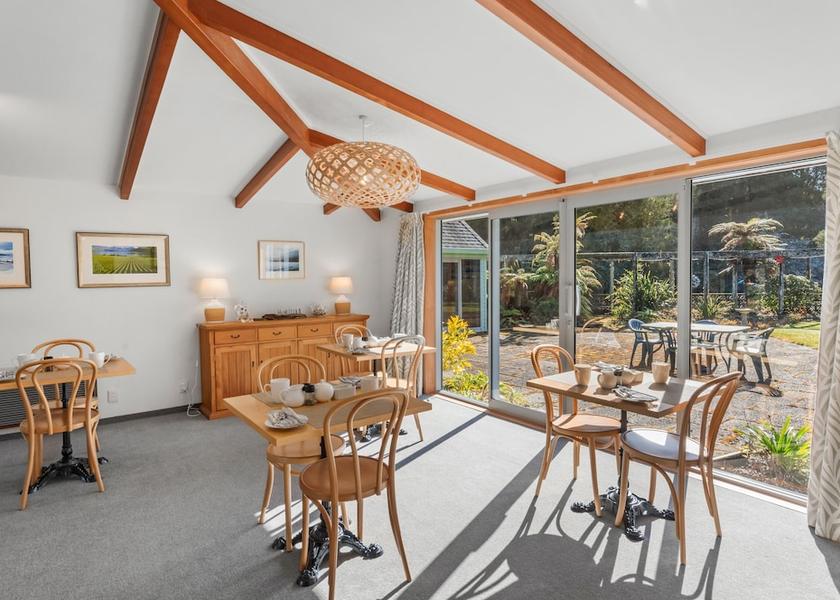 West Coast Hokitika Breakfast Area