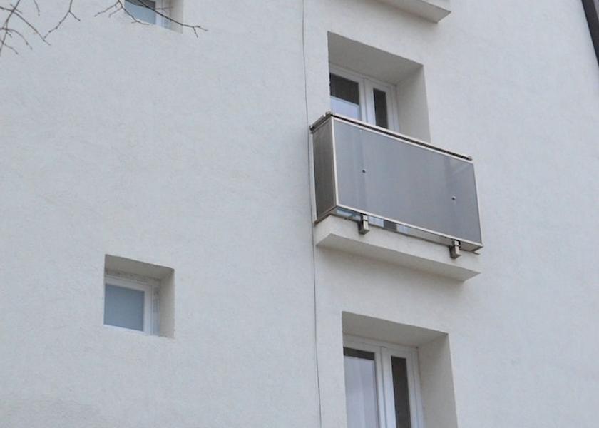  Iasi Exterior Detail