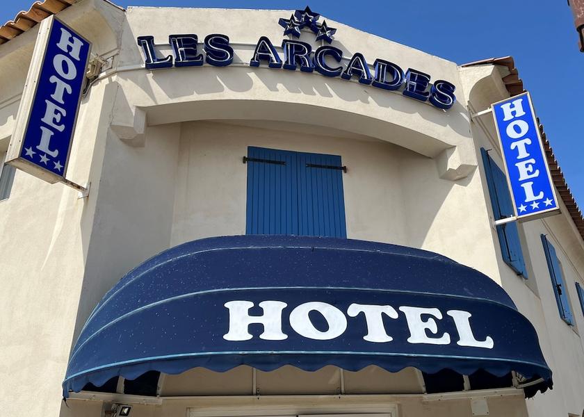 Provence - Alpes - Cote d'Azur Saintes-Maries-de-la-Mer Facade