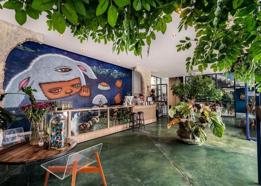 Surin Surin Lobby