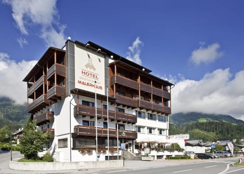 Tyrol Fuegen Facade