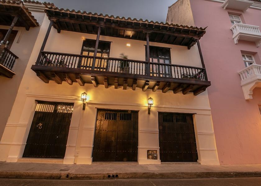 Bolivar Cartagena Facade
