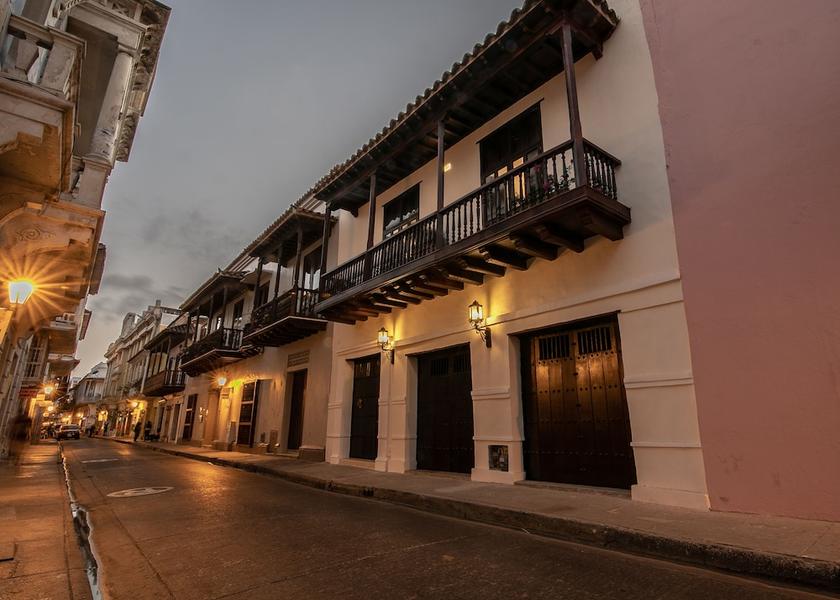 Bolivar Cartagena Facade