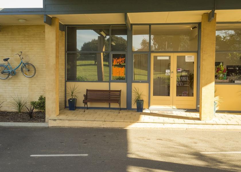 Victoria Traralgon Facade