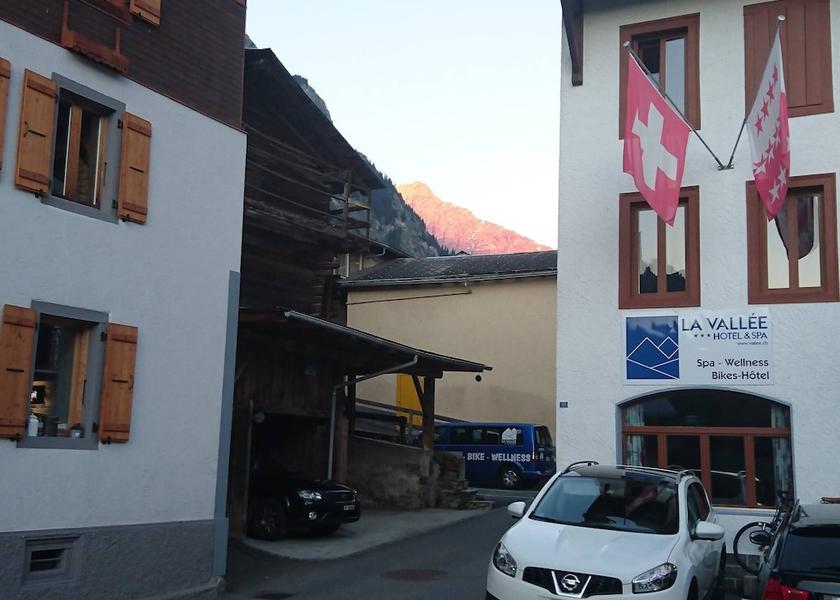 Valais Bagnes Exterior Detail