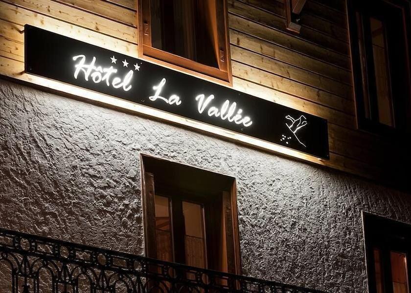 Valais Bagnes Exterior Detail